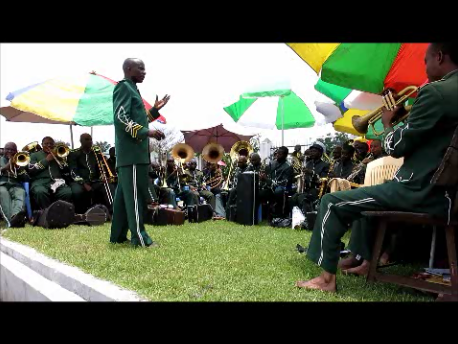 Im Video: Ein kurzes Medley der Musik der Kimbanguisten - mit Chor und Orchester